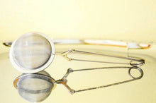 Load image into Gallery viewer, Derby Tea Infuser Mesh Pincer Spoon