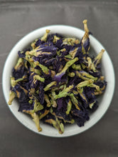 Load image into Gallery viewer, Butterfly Blue Pea Flower