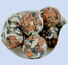 Load image into Gallery viewer, Moonlight Snow Chrysanthemum Dragon Balls
